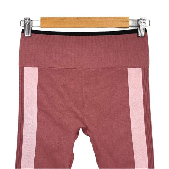 Fabletics High Waisted Seamless Colorblock Legging - Picture 7 of 14